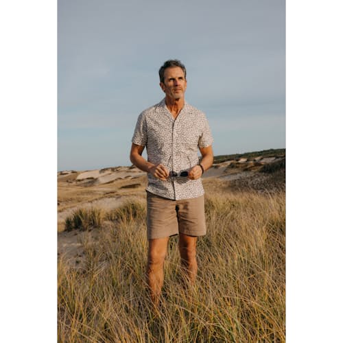 lifestyle image of The Apres Short - 7"