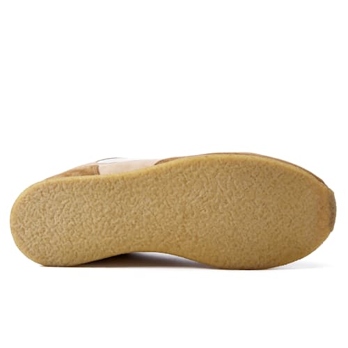 laydown image of Runner Sneaker