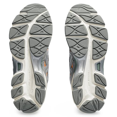 laydown image of Gel-NYC Sneaker