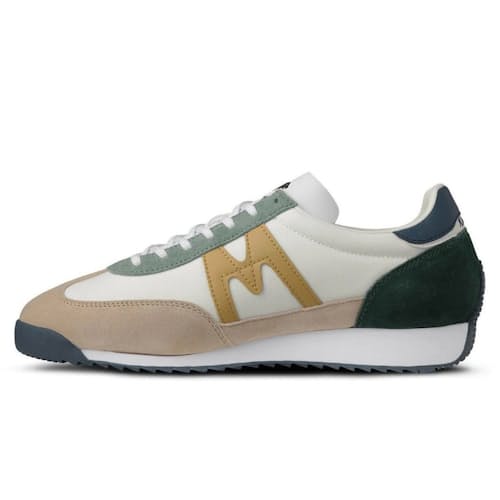 laydown image of Mestari Sneaker