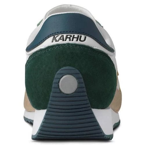laydown image of Mestari Sneaker
