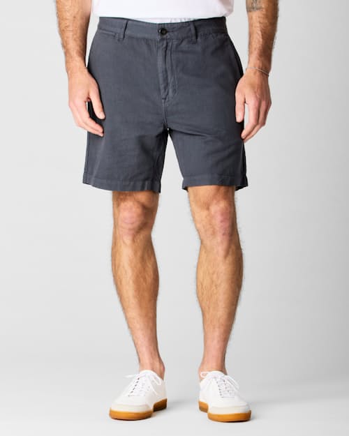 on model image of Cotton Linen Short - 7"