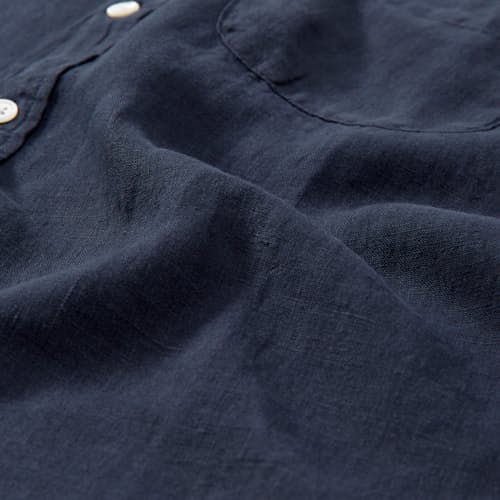 laydown detail image of Classic Linen Summer Shirt