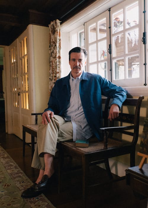 lifestyle image of Labura Linen Chore Coat