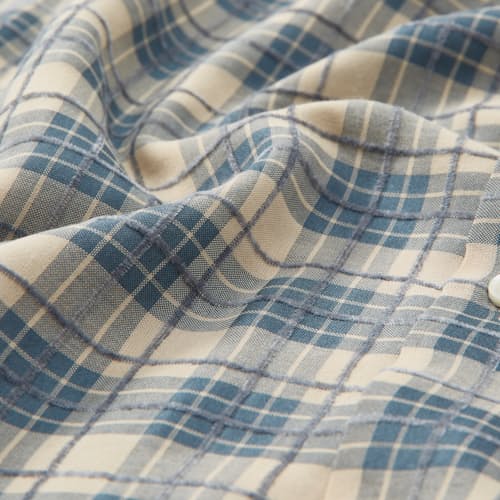 laydown detail image of Trail Camp Collar Shirt