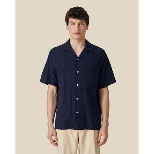on model image of Praia Camp Collar Shirt