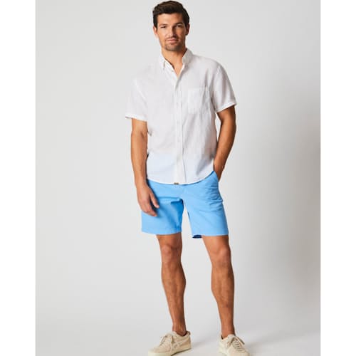 on model image of Tuscumbia Linen Short Sleeve Shirt