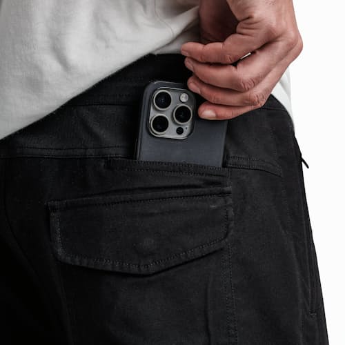 on model image of Layover Traveler Short - 7.5"