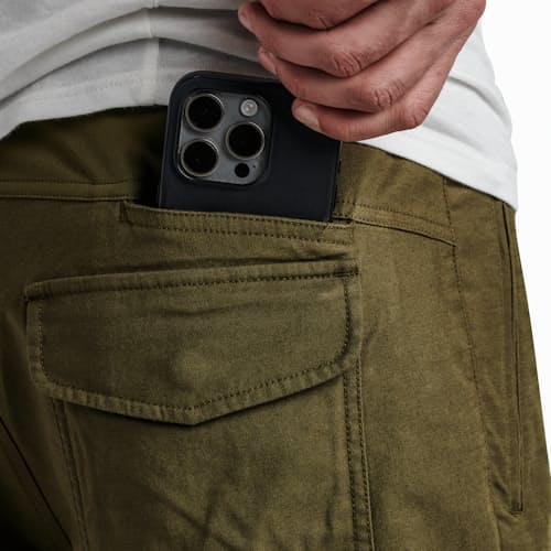 on model image of Layover Traveler Short - 7.5"