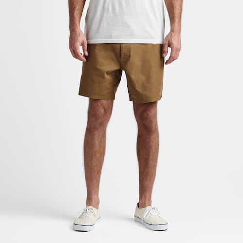 on model image of Layover Traveler Short - 7.5"