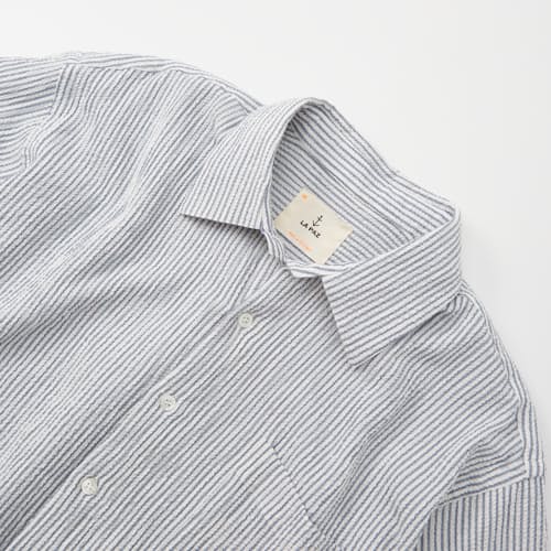 laydown detail image of Roque Seersucker Short Sleeve Shirt