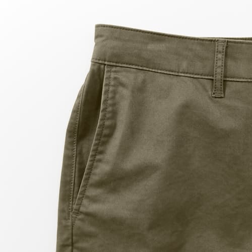 laydown detail image of 365 Chino Short - 5"