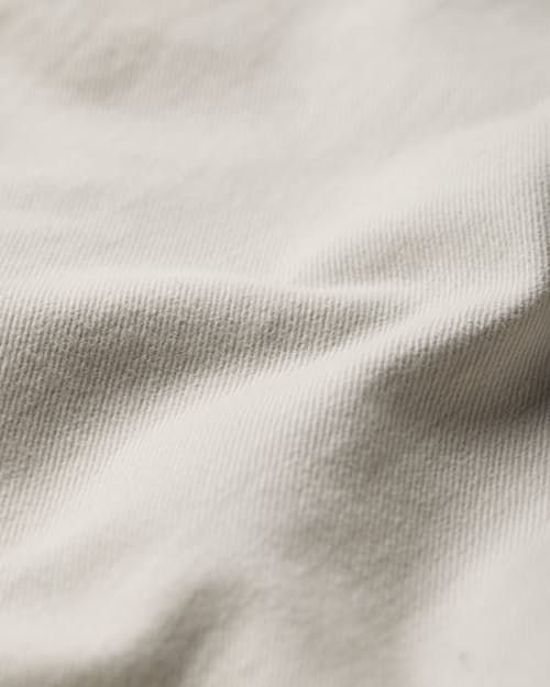 laydown detail image of 365 Chino Short - 5"
