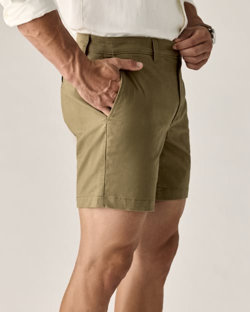 on model image of 365 Chino Short - 7"