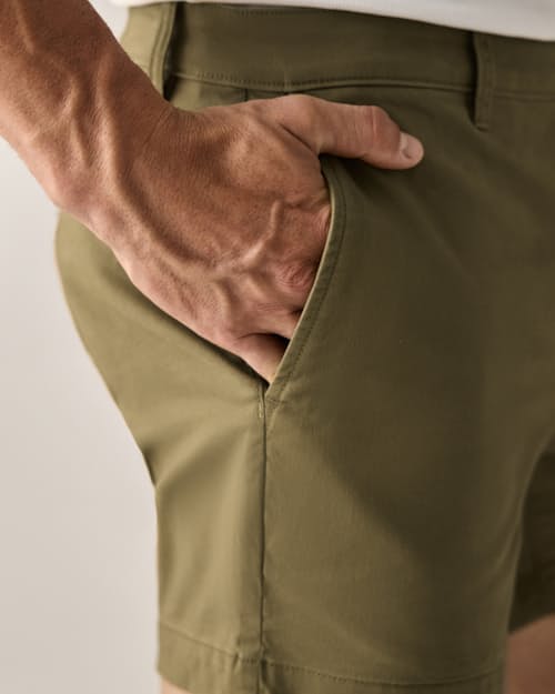 on model image of 365 Chino Short - 7"
