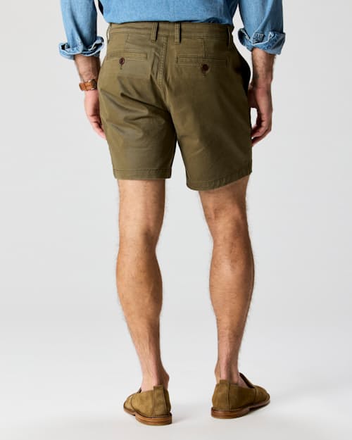 on model image of 365 Chino Short - 7"