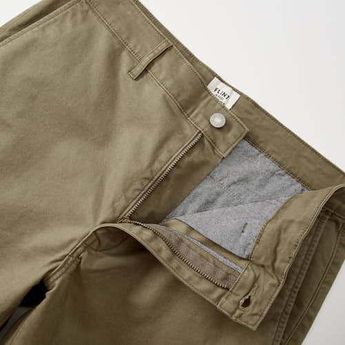 laydown detail image of 365 Chino Short - 7"