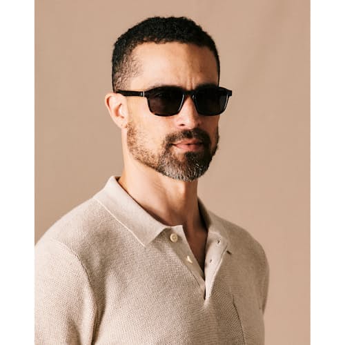 on model image of Sunseekers Sunglasses