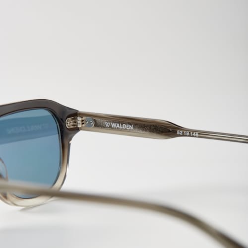 laydown detail image of Pilot Sunglasses