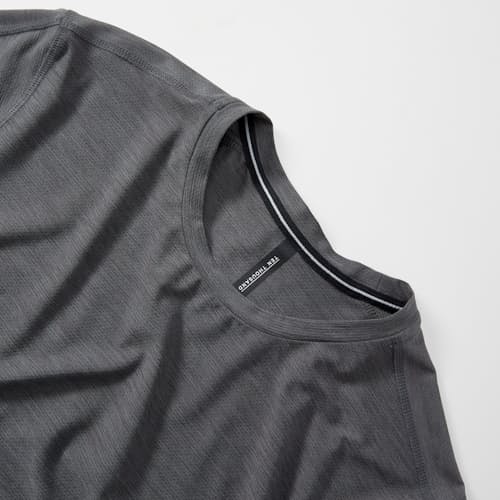 laydown detail image of Versatile T-Shirt