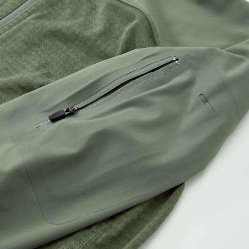 laydown detail image of Tactical Over Zip