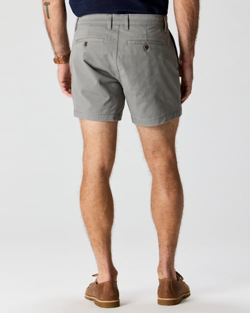 on model image of 365 Chino Short - 5"