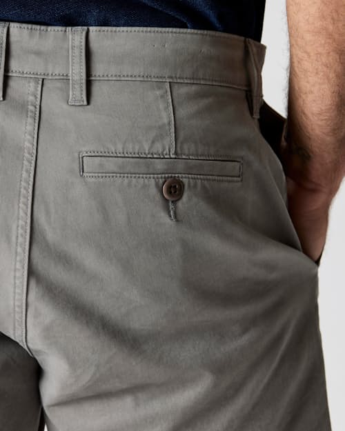 on model image of 365 Chino Short - 5"