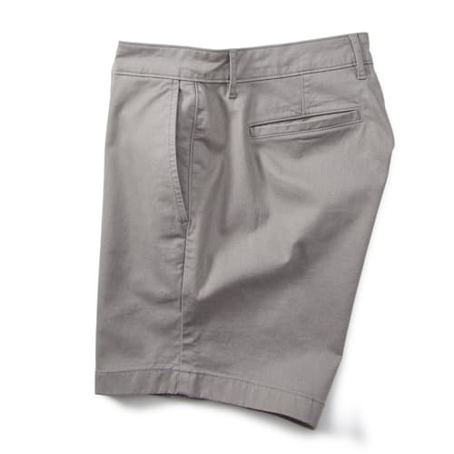 laydown image of 365 Chino Short - 7"
