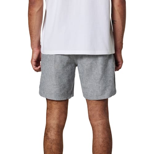 on model image of Isaiah Cotton Linen Local Short - 7"