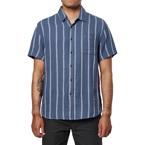 on model image of Alan Short Sleeve Shirt