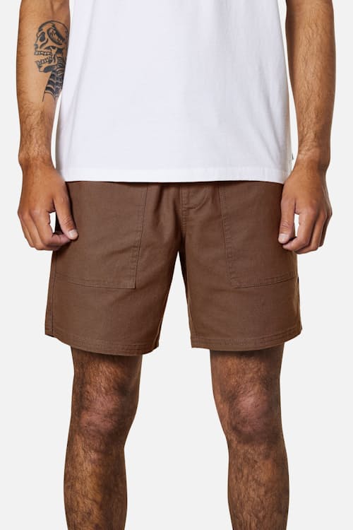 on model image of Trails Short - 6.5"