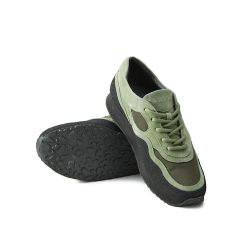 laydown image of Tarvas for Huckberry Forest Bather Hiking Shoe