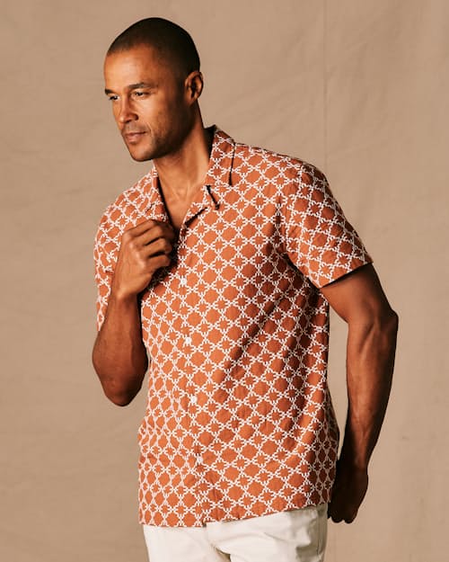 on model image of Dobby Camp Collar Shirt