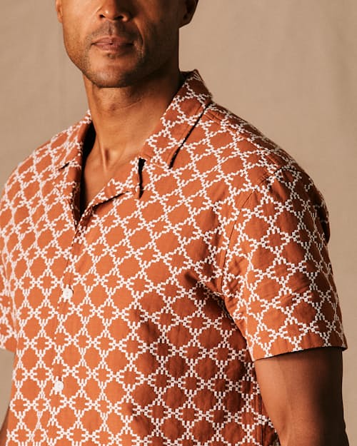 on model image of Dobby Camp Collar Shirt