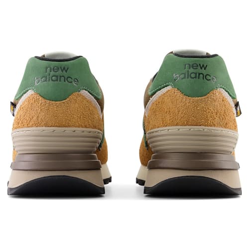 laydown image of 574 Legacy Sneaker