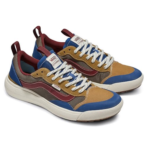 laydown image of Ultrarange Exo SE Sneaker