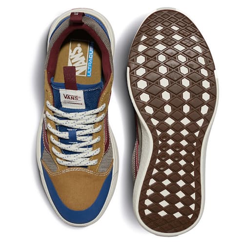 laydown image of Ultrarange Exo SE Sneaker