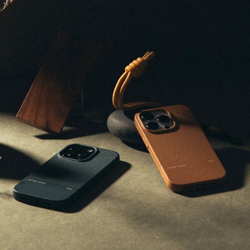 lifestyle image of (Re)Classic iPhone 15 Pro Case