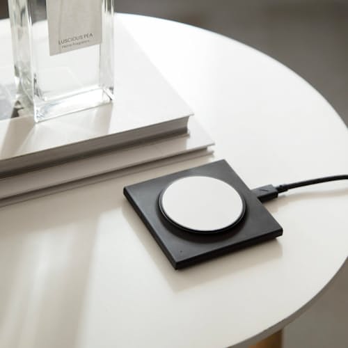 lifestyle image of Drop Magnetic Charger