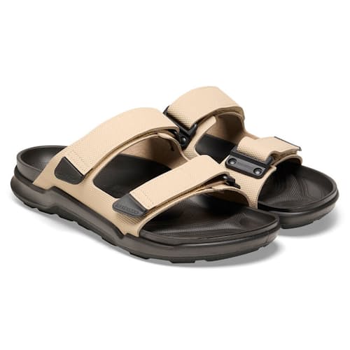 laydown image of Atacama Sandal