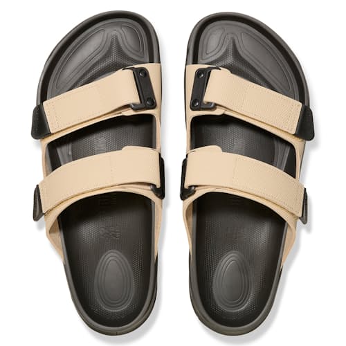 laydown image of Atacama Sandal