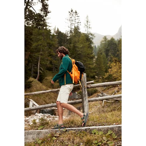 lifestyle image of Tatacoa Sandal