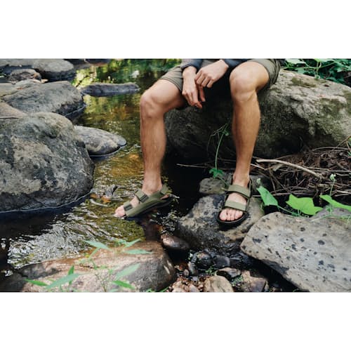 lifestyle image of Tatacoa Sandal