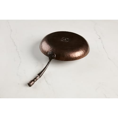 laydown image of Carbon Steel Deep Farmhouse Skillet