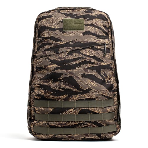laydown image of GR1 Backpack - 26L