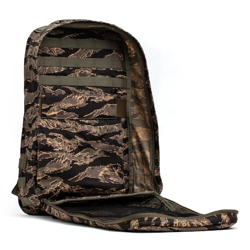 laydown image of GR1 Backpack - 26L