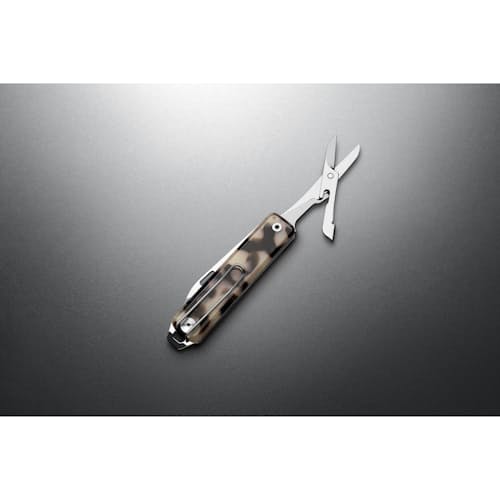 lifestyle image of The Ellis Multi Tool Knife (18 left)