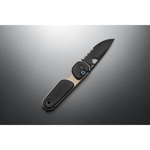 lifestyle image of The Redstone Pocket Knife