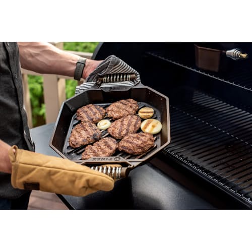 laydown detail image of 12" Grill Pan