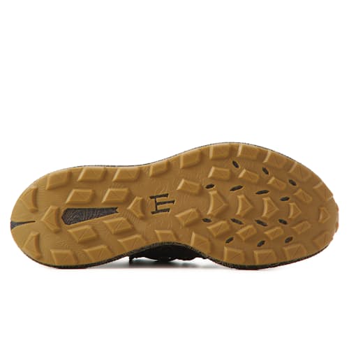 laydown image of Veloce Kevlar Trail Running Shoe